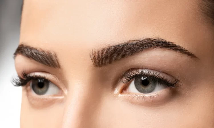 کاشت ابرو روی تتو ممکن است؟